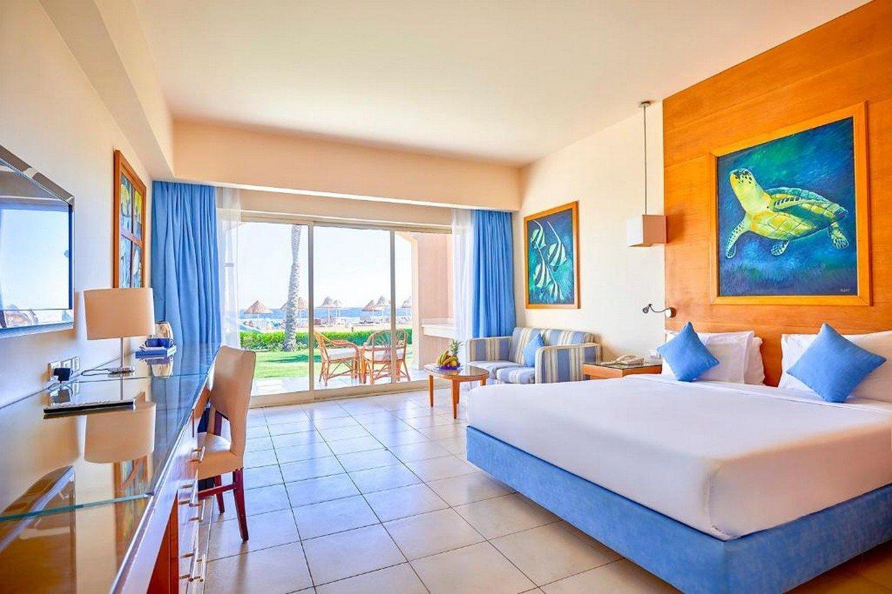Parrotel Beach Resort Sharm el-Sheikh Exterior photo A room at the Iberostar Grand Hotel Melia, in Playa del Inglés, Gran Canaria, Spain.