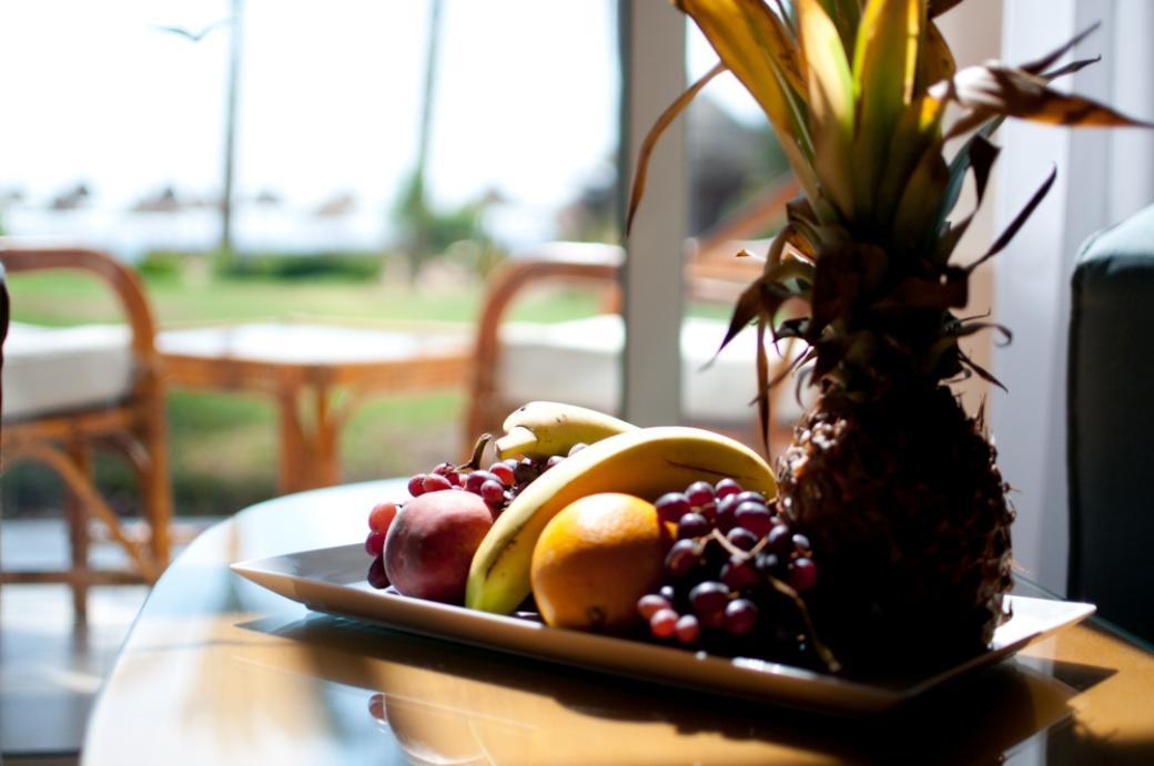 Parrotel Beach Resort Sharm el-Sheikh Exterior photo Fruit platter